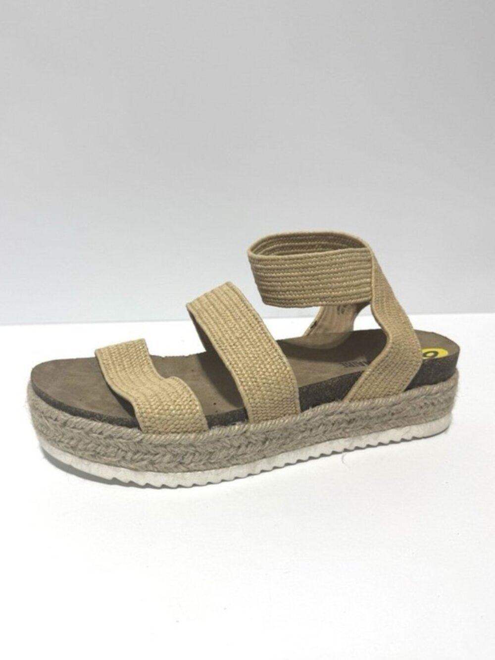 Cushioanire Womens Mandy Sandals Size 9M